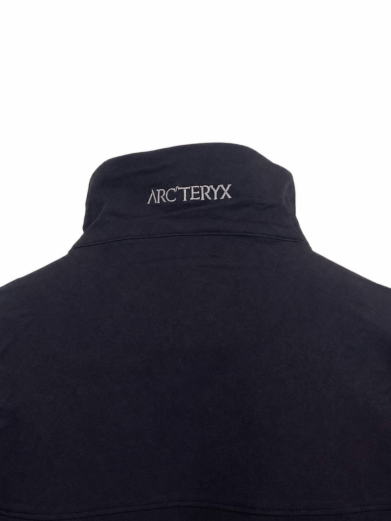 Arc'teryx Men's Hooded Softshell Jacket – Classic Black | Outdoor & Everyday Wear