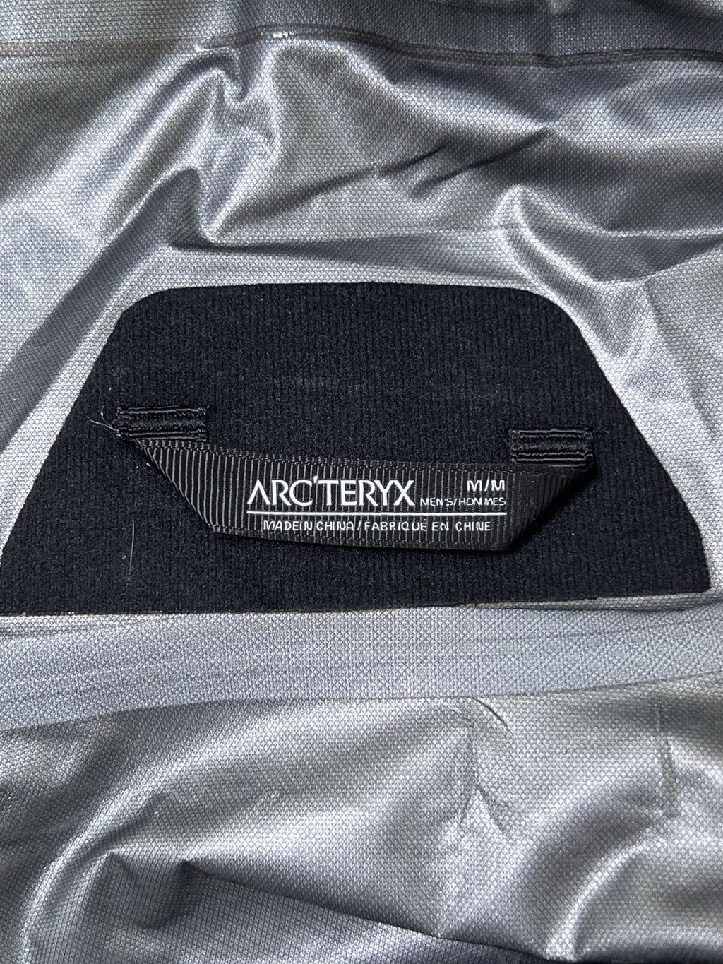 Arc'teryx Liatris Hooded Hardshell Jacket – Black | Women's Outdoor Jacket