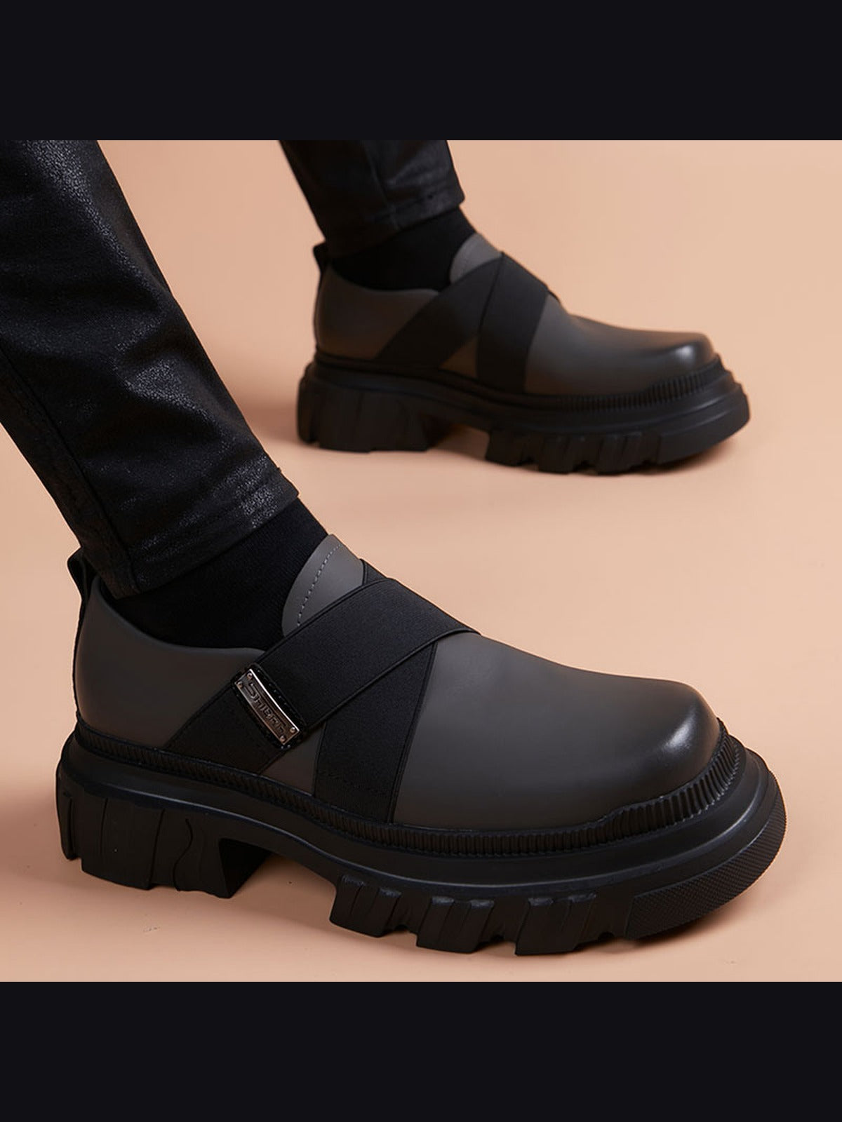 Gray handcrafted genuine leather shoes - color image