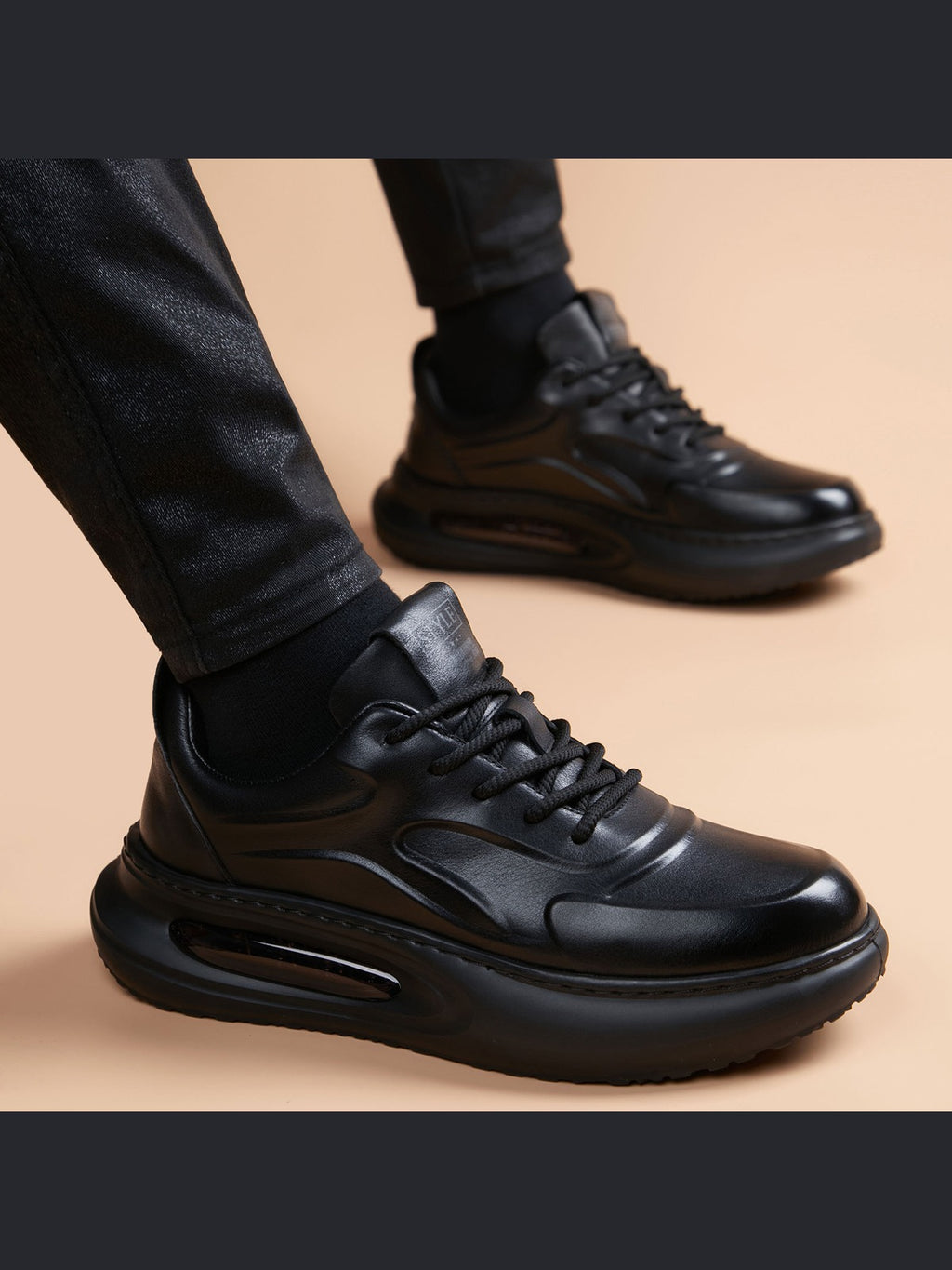 Black handcrafted genuine leather shoes - color image